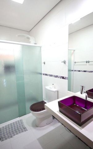 Casa à venda com 230m², 3 quartos e 4 vagasBanheiro