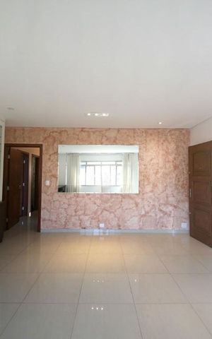 Casa à venda com 230m², 3 quartos e 4 vagasSala