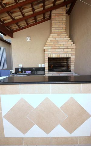 Casa à venda com 230m², 3 quartos e 4 vagasChurrasqueira