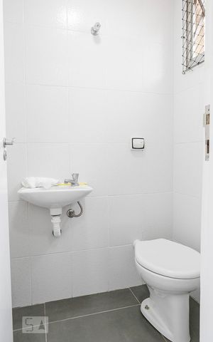Apartamento para alugar com 46m², 1 quarto e 1 vaga Apartamento para alugar com 46m², 1 quarto e 1 vagaBanheiro de Serviço