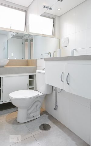 Apartamento para alugar com 46m², 1 quarto e 1 vaga Apartamento para alugar com 46m², 1 quarto e 1 vagaBanheiro da Suite