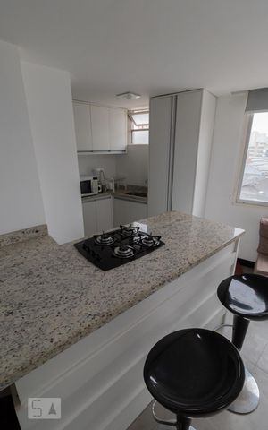Studio à venda com 38m², 1 quarto e sem vaga Studio à venda com 38m², 1 quarto e sem vagaCozinha