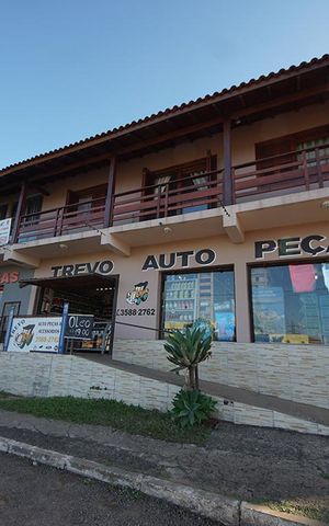 Casa à venda com 420m², 3 quartos e 3 vagasFachada