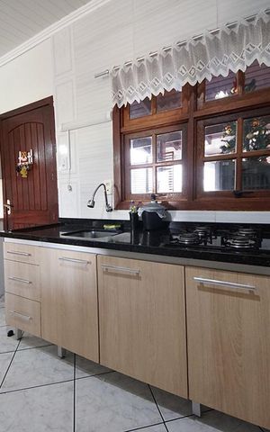 Casa à venda com 420m², 3 quartos e 3 vagasCozinha