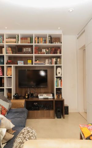 Apartamento à venda com 186m², 3 quartos e 3 vagas Apartamento à venda com 186m², 3 quartos e 3 vagasSala de TV