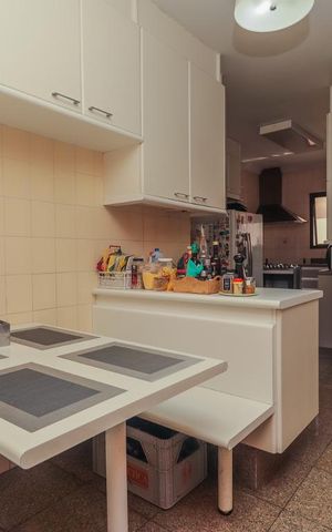 Apartamento à venda com 186m², 3 quartos e 3 vagas Apartamento à venda com 186m², 3 quartos e 3 vagasCozinha
