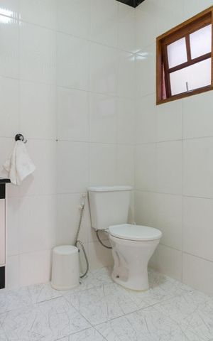 Casa para alugar com 220m², 4 quartos e 3 vagas Casa para alugar com 220m², 4 quartos e 3 vagasBanheiro