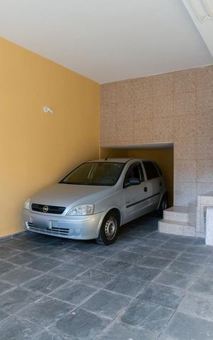 Casa para alugar com 220m², 4 quartos e 3 vagas Casa para alugar com 220m², 4 quartos e 3 vagasGaragem