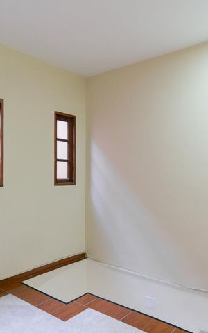 Casa para alugar com 220m², 4 quartos e 3 vagas Casa para alugar com 220m², 4 quartos e 3 vagasHall Superior