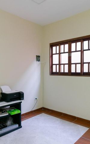 Casa para alugar com 220m², 4 quartos e 3 vagas Casa para alugar com 220m², 4 quartos e 3 vagasHall Superior