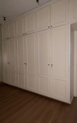 Apartamento à venda com 393m², 4 quartos e 6 vagas Apartamento à venda com 393m², 4 quartos e 6 vagasCloset da Suíte 1