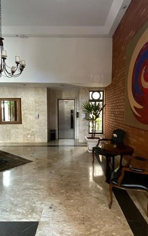 Apartamento à venda com 393m², 4 quartos e 6 vagas Apartamento à venda com 393m², 4 quartos e 6 vagasHall Social