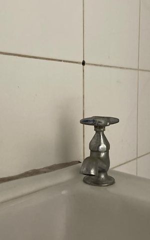 Apartamento à venda com 393m², 4 quartos e 6 vagas Apartamento à venda com 393m², 4 quartos e 6 vagasBanheiro - Torneira