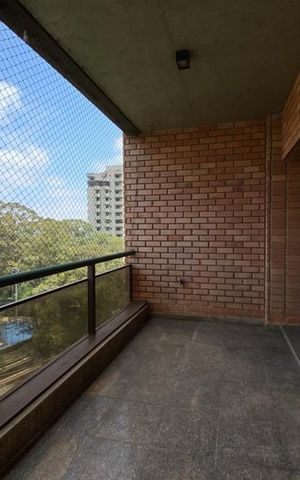 Apartamento à venda com 393m², 4 quartos e 6 vagas Apartamento à venda com 393m², 4 quartos e 6 vagasCopa - Sacada