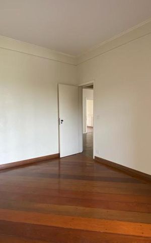 Apartamento à venda com 393m², 4 quartos e 6 vagas Apartamento à venda com 393m², 4 quartos e 6 vagasCopa