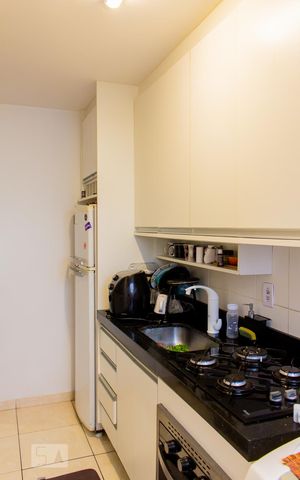 Apartamento à venda com 60m², 2 quartos e 1 vaga Apartamento à venda com 60m², 2 quartos e 1 vagaCozinha