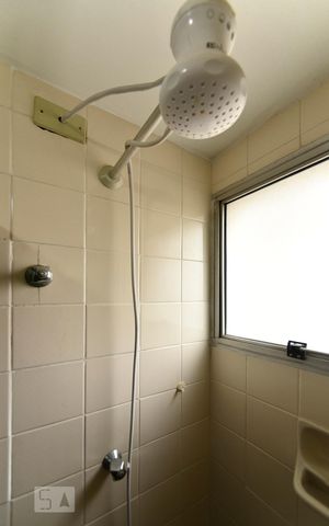 Apartamento à venda com 68m², 2 quartos e 1 vagaBanheiro da suite 2