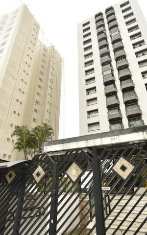 Apartamento à venda com 68m², 2 quartos e 1 vagaÁrea comum - fachada