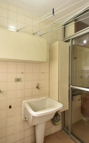 Apartamento à venda com 68m², 2 quartos e 1 vagaÁrea de serviço