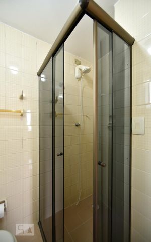 Apartamento à venda com 68m², 2 quartos e 1 vagaBanheiro da suite 1