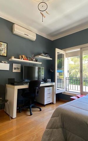 Casa à venda com 465m², 4 quartos e 4 vagas Casa à venda com 465m², 4 quartos e 4 vagasSuíte 3