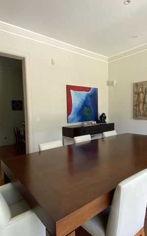 Casa à venda com 465m², 4 quartos e 4 vagas Casa à venda com 465m², 4 quartos e 4 vagasSala de Jantar