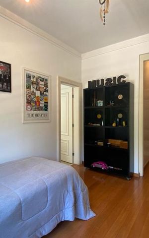 Casa à venda com 465m², 4 quartos e 4 vagas Casa à venda com 465m², 4 quartos e 4 vagasSuíte 3