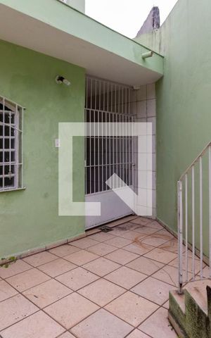 Casa à venda com 120m², 3 quartos e 2 vagas Casa 2