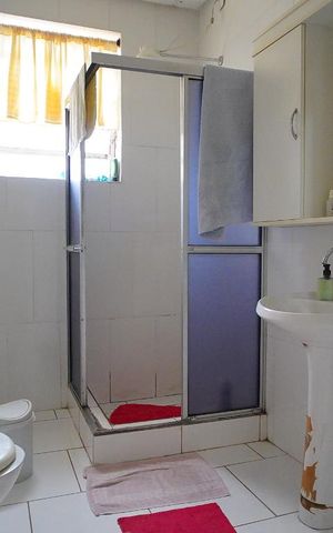 Casa para alugar com 122m², 3 quartos e 1 vagaBanheiro