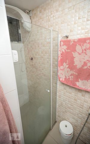 Apartamento à venda com 76m², 3 quartos e 1 vaga Apartamento à venda com 76m², 3 quartos e 1 vagaBanheiro