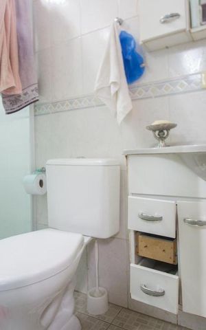 Casa à venda com 150m², 3 quartos e 3 vagasBanheiro Suíte 1