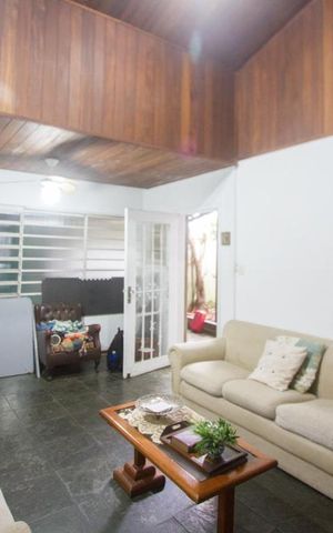 Casa à venda com 150m², 3 quartos e 3 vagasSala