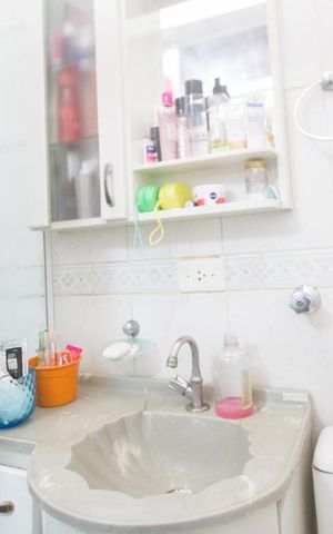 Casa à venda com 150m², 3 quartos e 3 vagasBanheiro Suíte 2