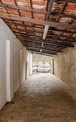 Casa à venda com 400m², 2 quartos e 10 vagasGaragem