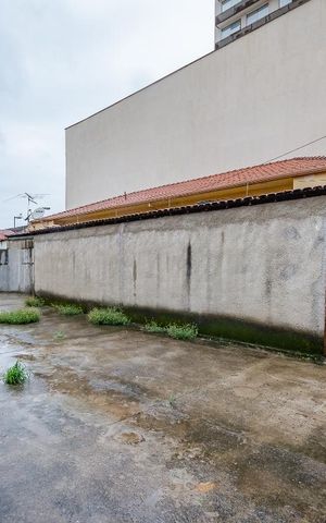 Casa à venda com 400m², 2 quartos e 10 vagasGaragem