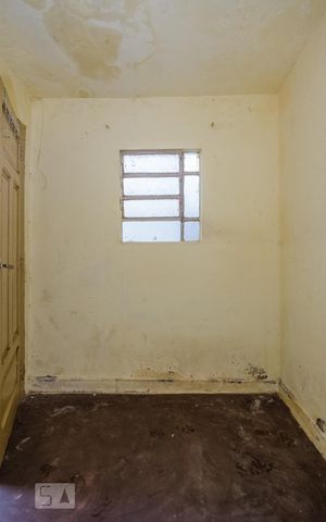 Casa à venda com 400m², 2 quartos e 10 vagasQuarto de Serviço
