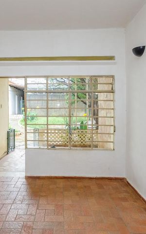 Casa à venda com 400m², 2 quartos e 10 vagasSala