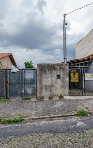 Casa à venda com 400m², 2 quartos e 10 vagasFachada
