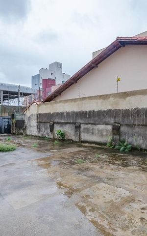 Casa à venda com 400m², 2 quartos e 10 vagasGaragem