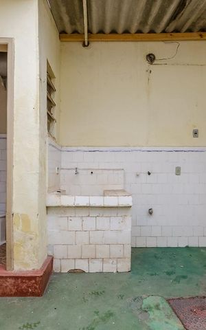 Casa à venda com 400m², 2 quartos e 10 vagasÁrea de Serviço