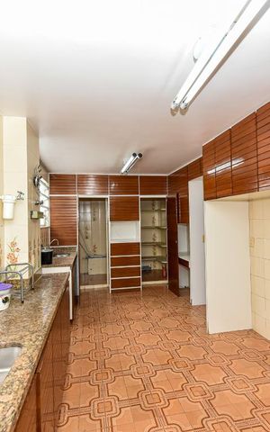 Apartamento à venda com 300m², 4 quartos e 1 vagaCozinha