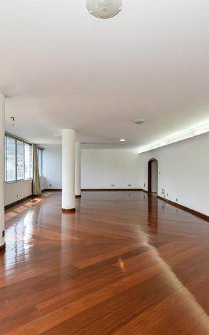 Apartamento à venda com 300m², 4 quartos e 1 vagaSala