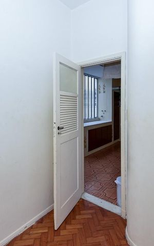 Apartamento à venda com 300m², 4 quartos e 1 vagaQuarto de Serviço 2