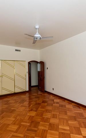 Apartamento à venda com 300m², 4 quartos e 1 vagaSuíte