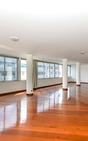 Apartamento à venda com 300m², 4 quartos e 1 vagaSala