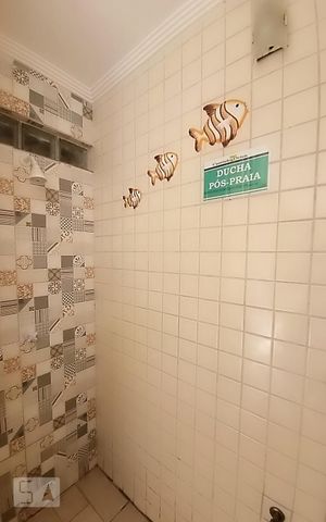 Casa para alugar com 30m², 1 quarto e sem vaga Casa para alugar com 30m², 1 quarto e sem vagaDucha pós-praia