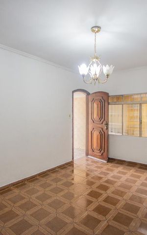 Casa para alugar com 90m², 3 quartos e 1 vagaSala