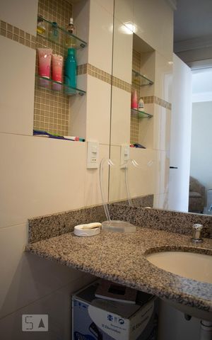 Apartamento à venda com 173m², 3 quartos e sem vagaBanheiro