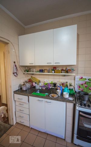 Apartamento à venda com 67m², 2 quartos e 1 vagaCozinha