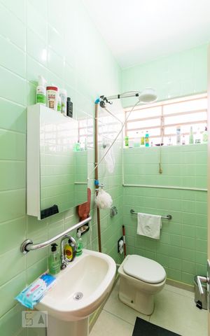 Casa à venda com 260m², 4 quartos e 8 vagas Casa à venda com 260m², 4 quartos e 8 vagasLavabo
